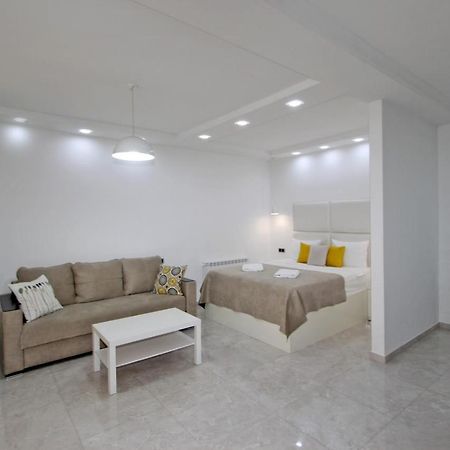 Appartment Lux, 2 Bedroom Erevan Exterior foto