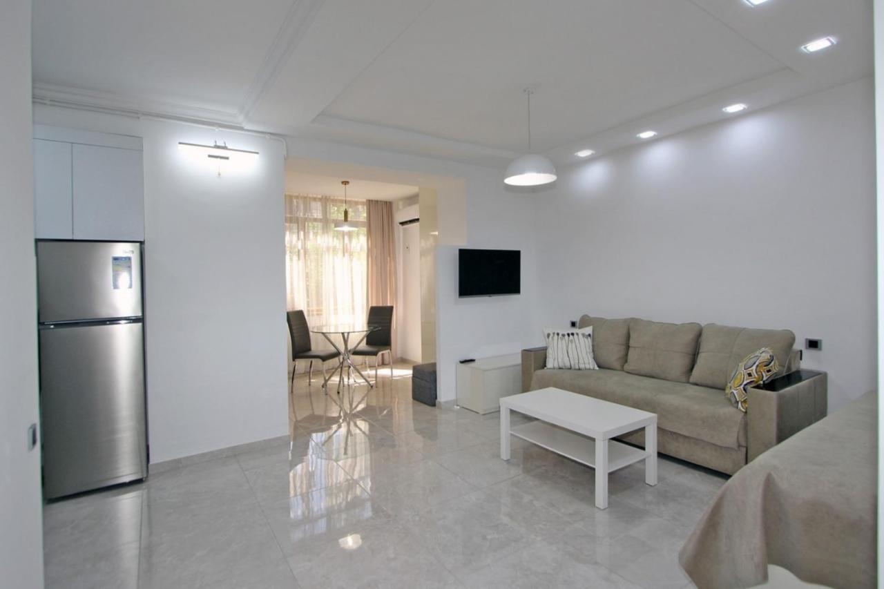 Appartment Lux, 2 Bedroom Erevan Exterior foto