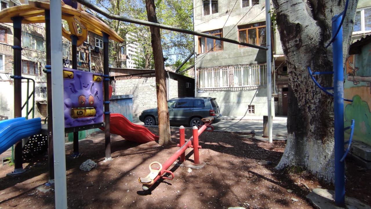 Appartment Lux, 2 Bedroom Erevan Exterior foto